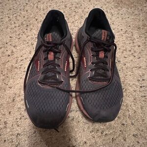 Brooks Women's Athletic Shoes - Black and Burgundy